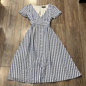 Lulus V Neck Short Sleeve Dress